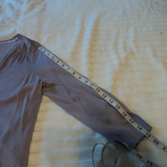 Women's Lavendar Snap Up V-Neck Cardigan Sweater - Picture 5 of 5